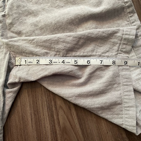 Old Navy Ultimate Slim Shorts - Picture 4 of 5